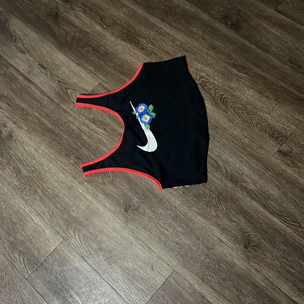 Nike Crop Tank Top